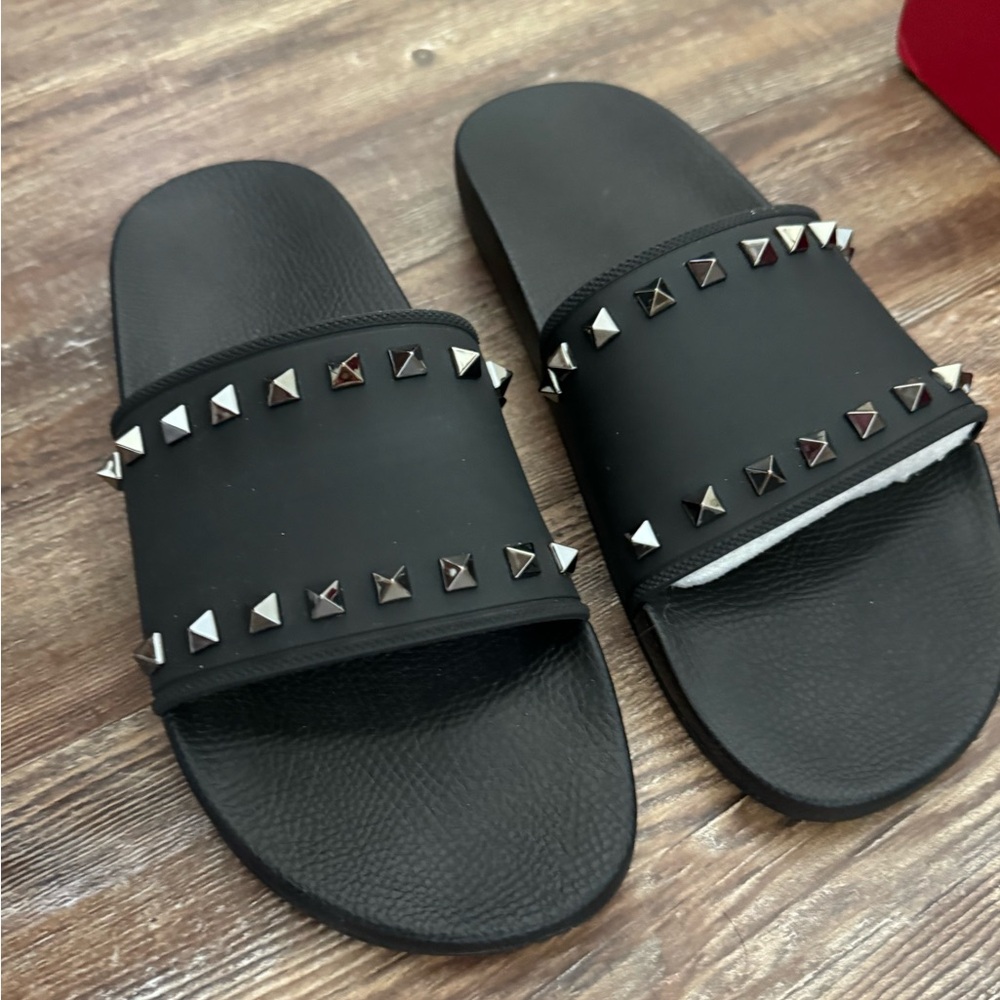 Valentino Rockstud Slides